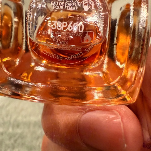 Giorgio Armani Amber Perfume Bottle - Picture 3 of 7